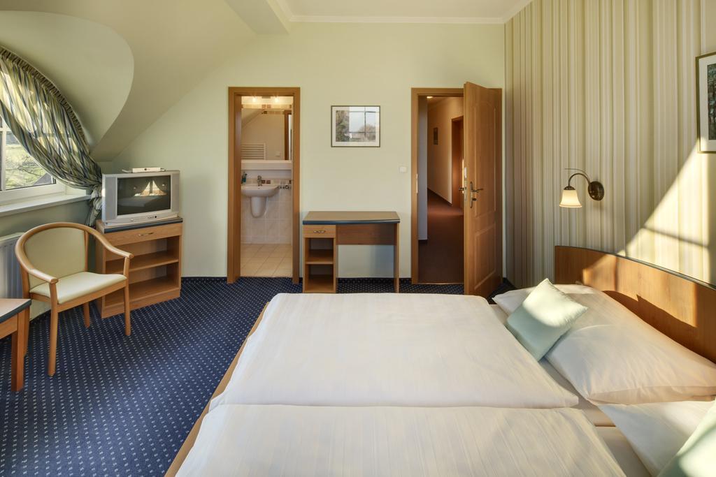 Hotel Kolonie Křivoklát Екстериор снимка